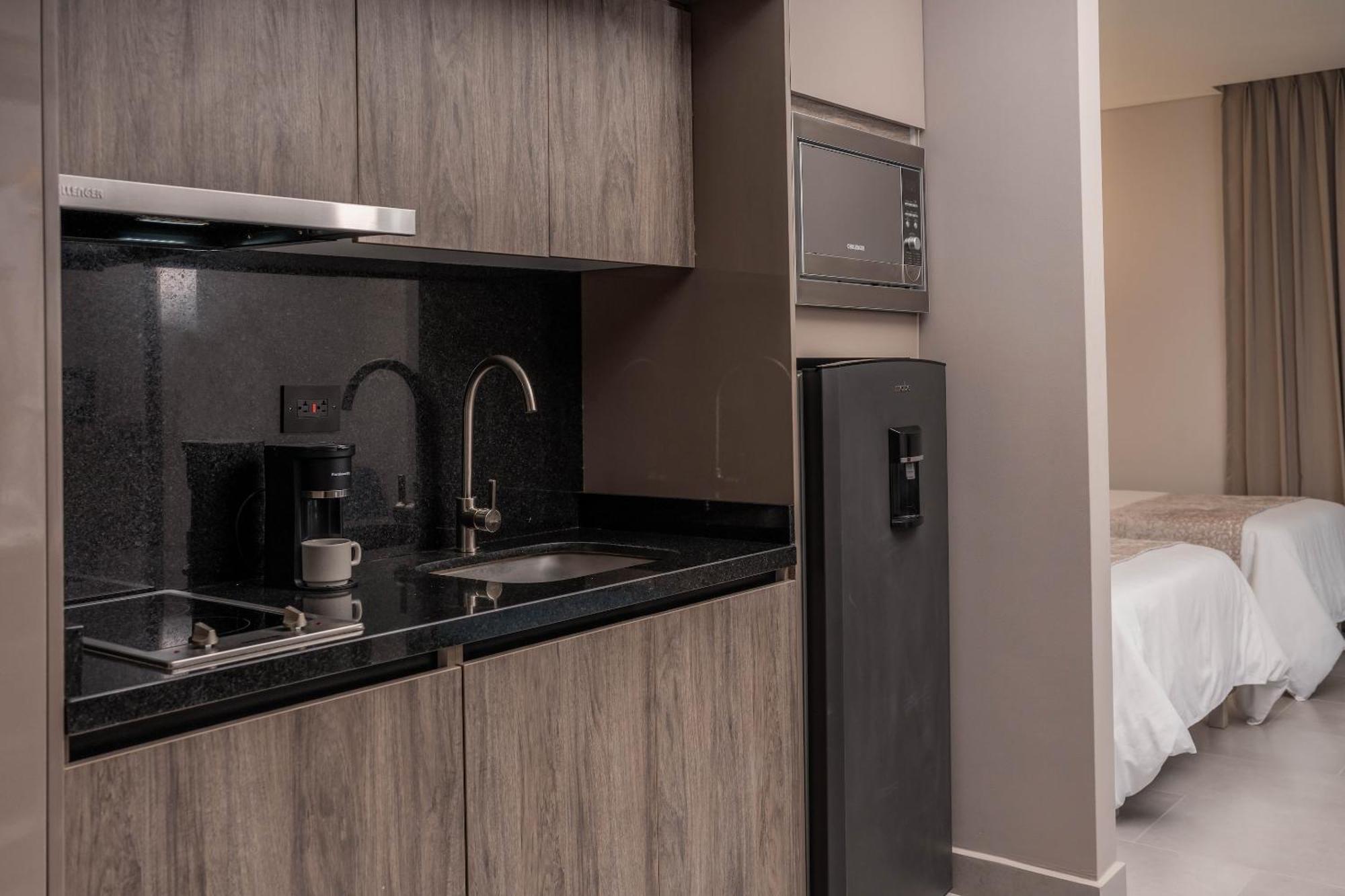 Amari Living Suites 巴兰基亚 外观 照片